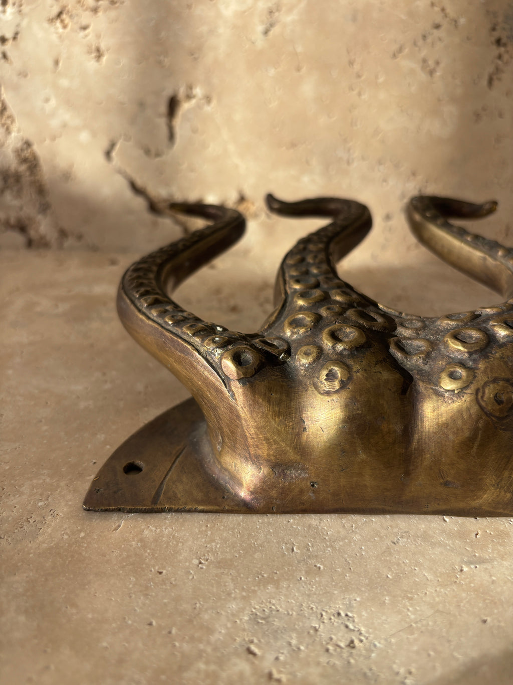 Octopus Tentacle Pull Handle (R)