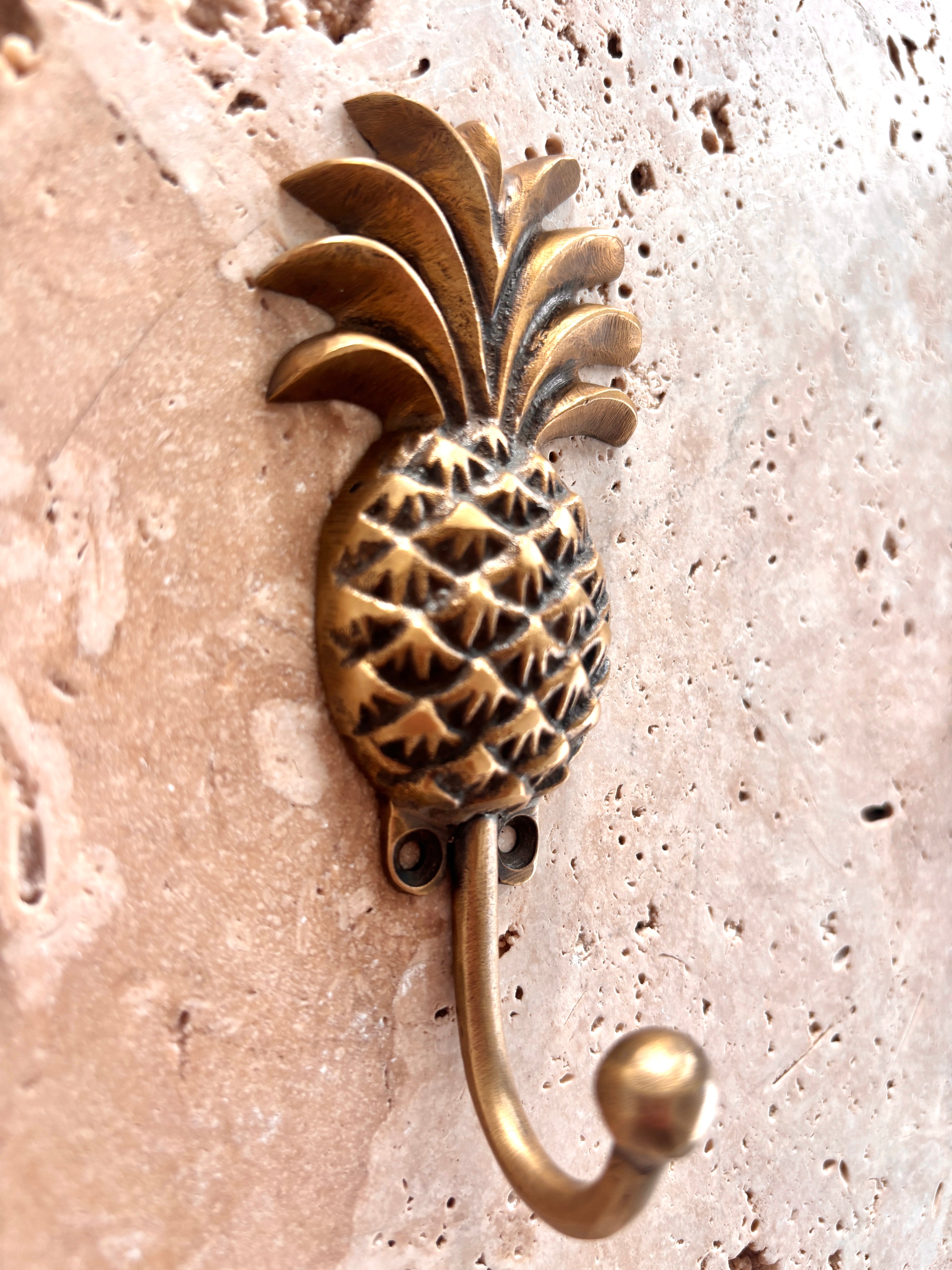 Pineapple Hook | Medium