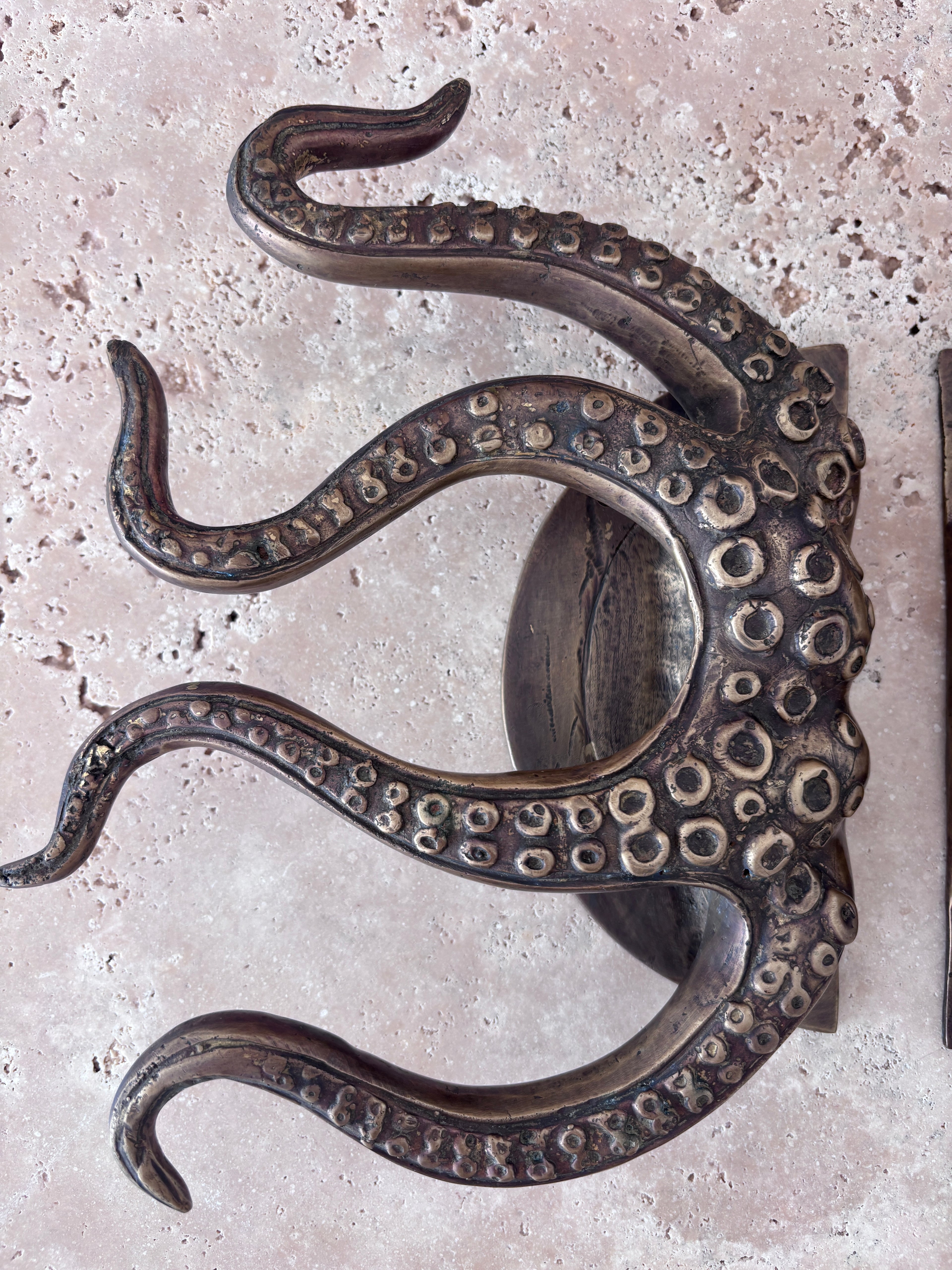Octopus Tentacle Pull Handle (L)