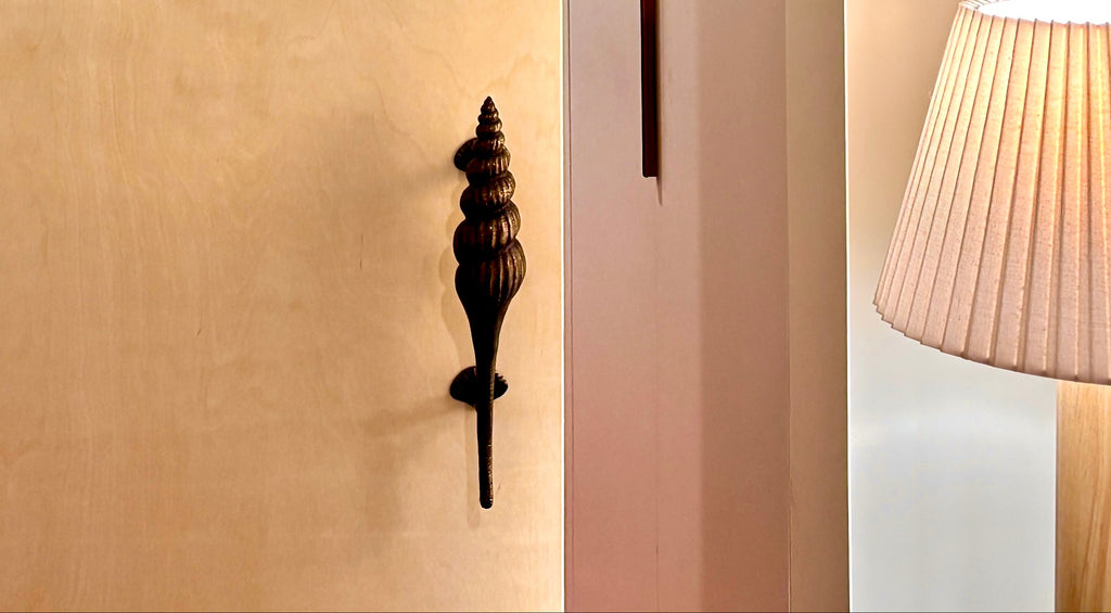 Nautilus Shell Handle