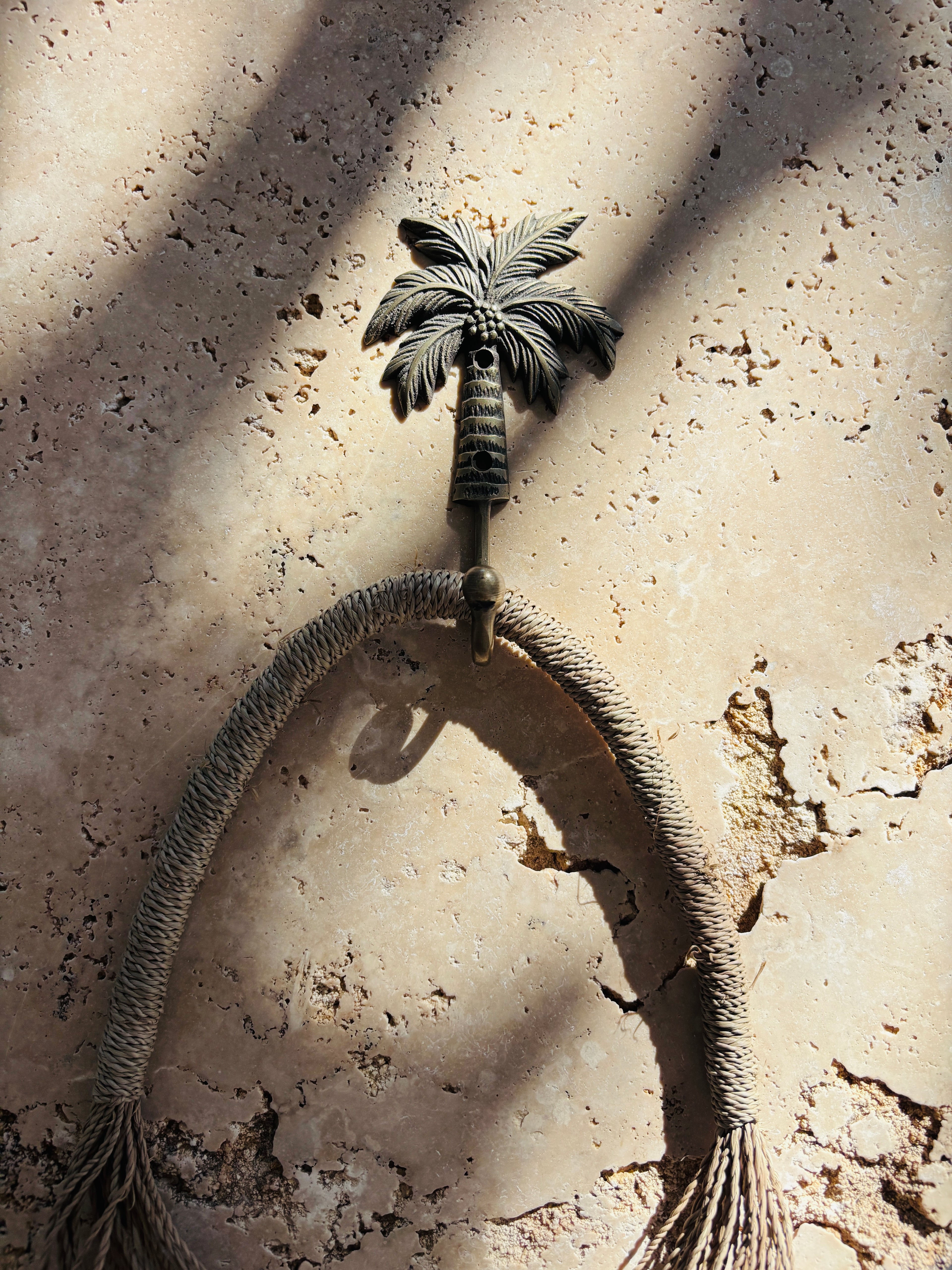 Coconut Palm Hook | Large